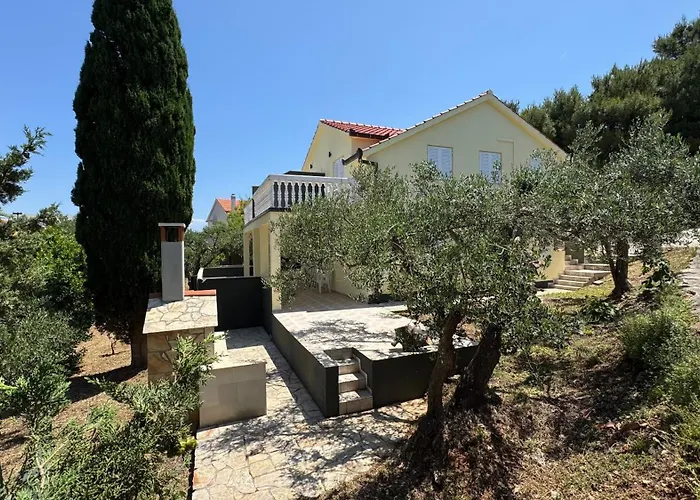 Bine Apartman Splitska