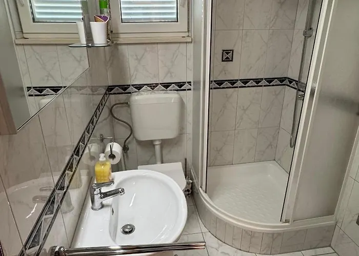 Bine Apartman Splitska