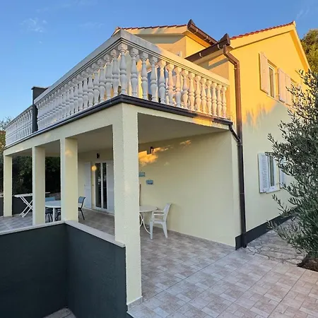 Apartment Bine Splitska