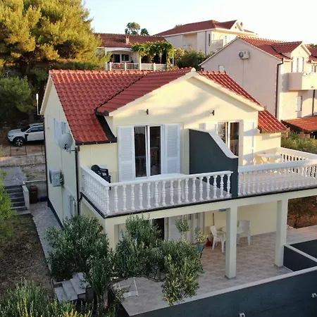 Apartment Bine Splitska